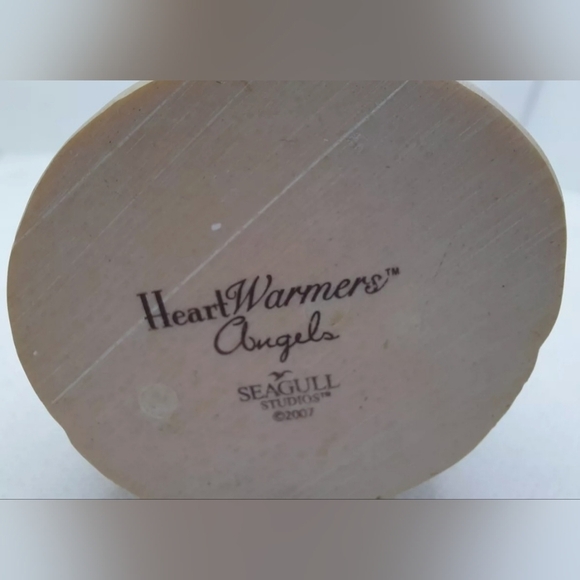 Angel Figurine with Inspirational Quote - Picture 8 of 10